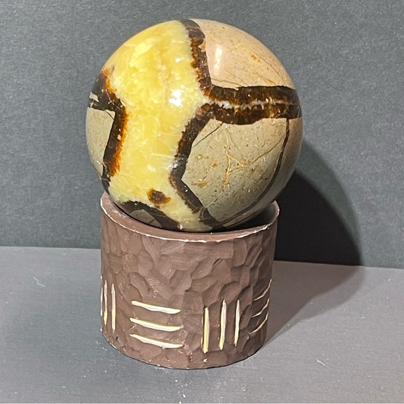 Polished DRAGON SEPTARIAN Crystal Calcite GEODE SPHERE - Picture 4 of 4